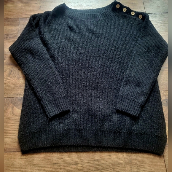 Vince Camuto Black Off-Shoulder Oversized Sweater with Button Accents, Med - Picture 2 of 6